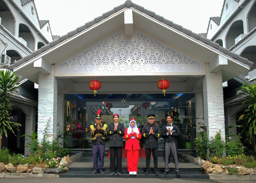 Pooh Beach Resort and Spa 48/57