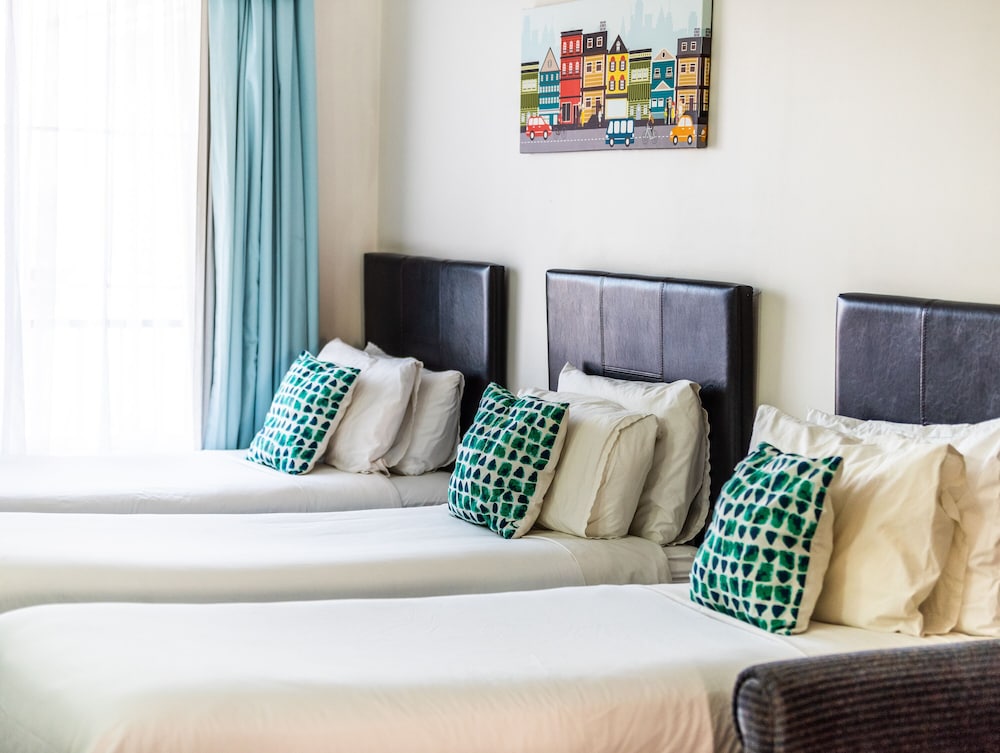 Golden Age Motor Inn Queanbeyan 25/50
