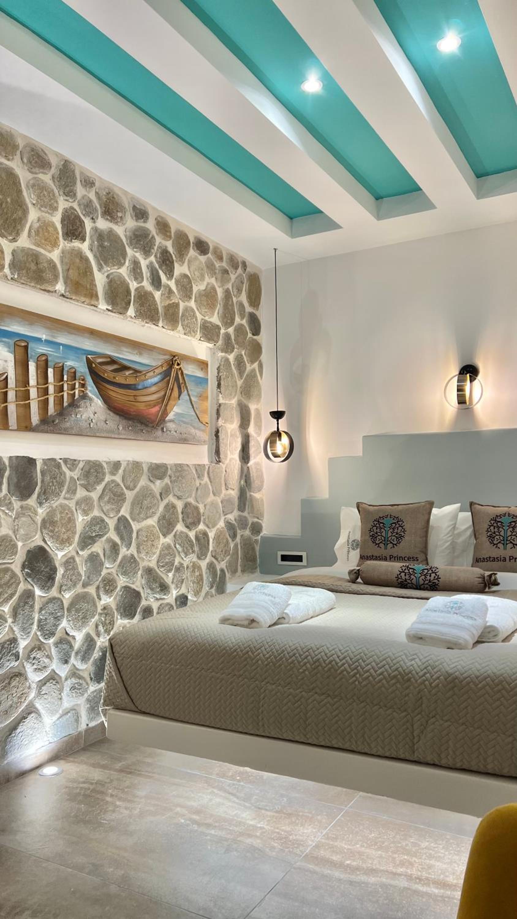 LUXURY, SUITE, BEACH FRONT, PLUNGE POOL