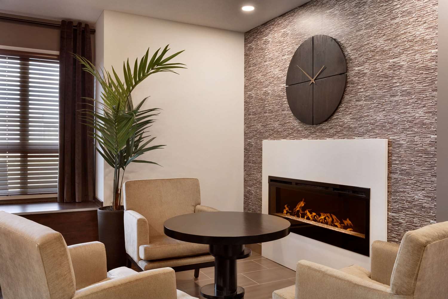 Microtel Inn & Suites By Wyndham Estevan 21/30