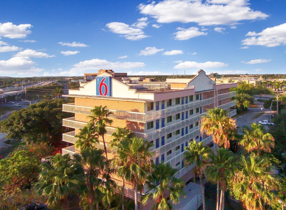Motel6 Cutler Bay, FL - Miami in CUTLER RIDGE - FL