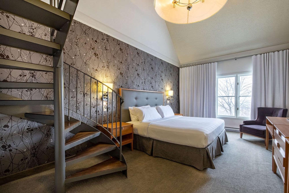 Chateau Bromont 7/38