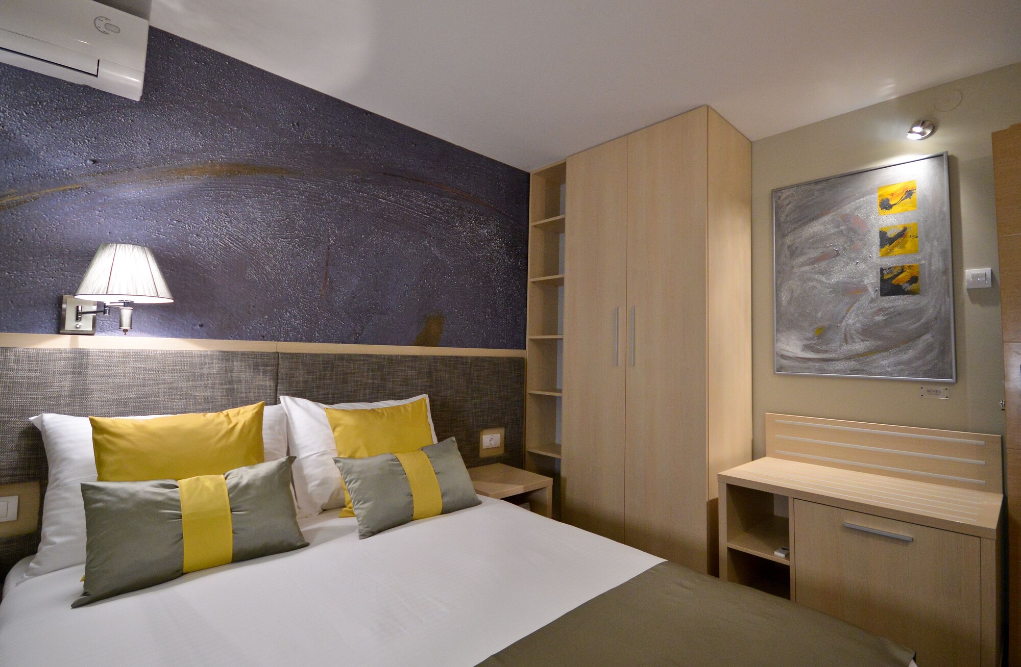 غرفة اقتصادية بسرير كينج، Artloft Hotel 3/7