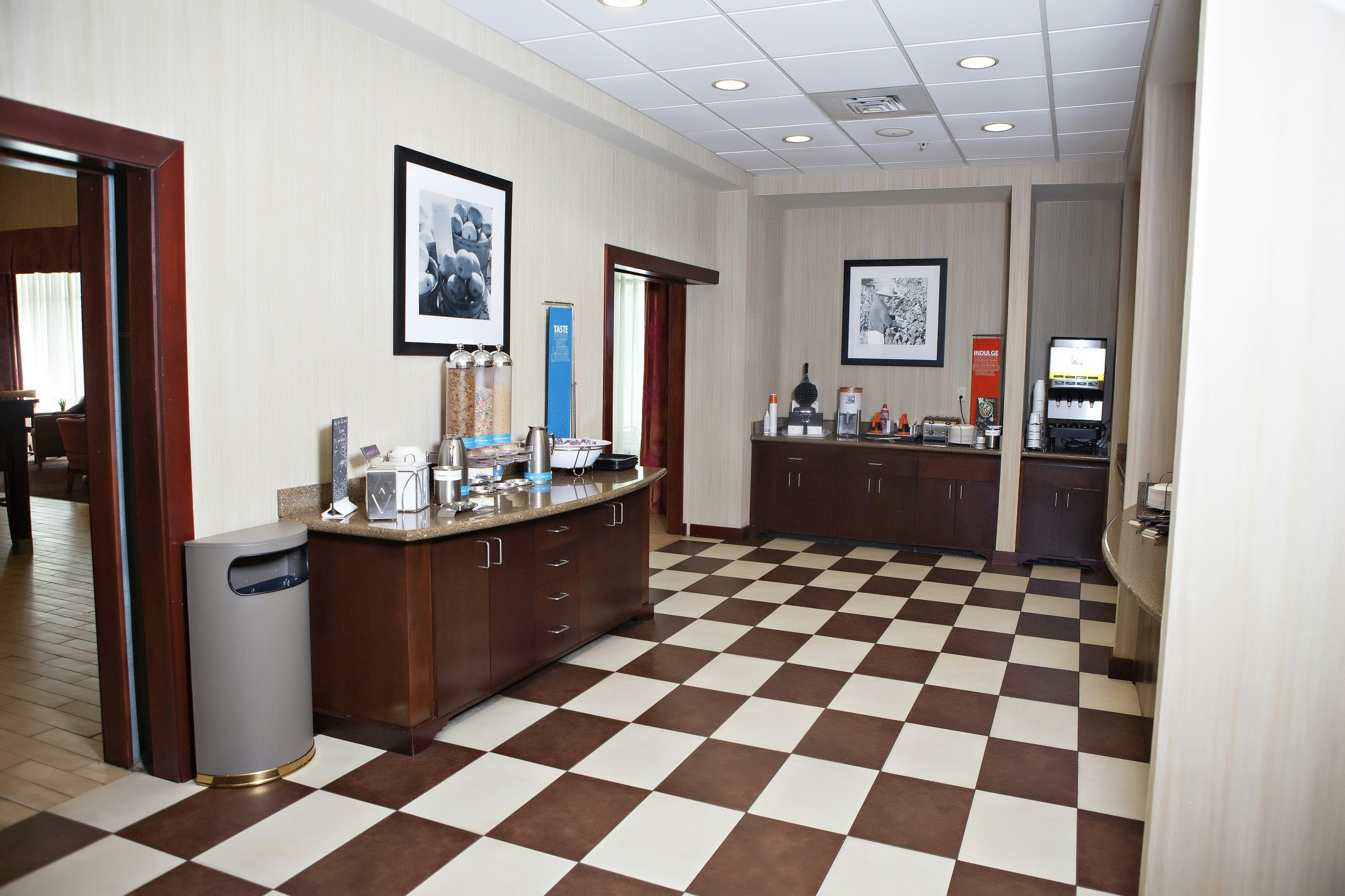 Hampton Inn Martin 6/43