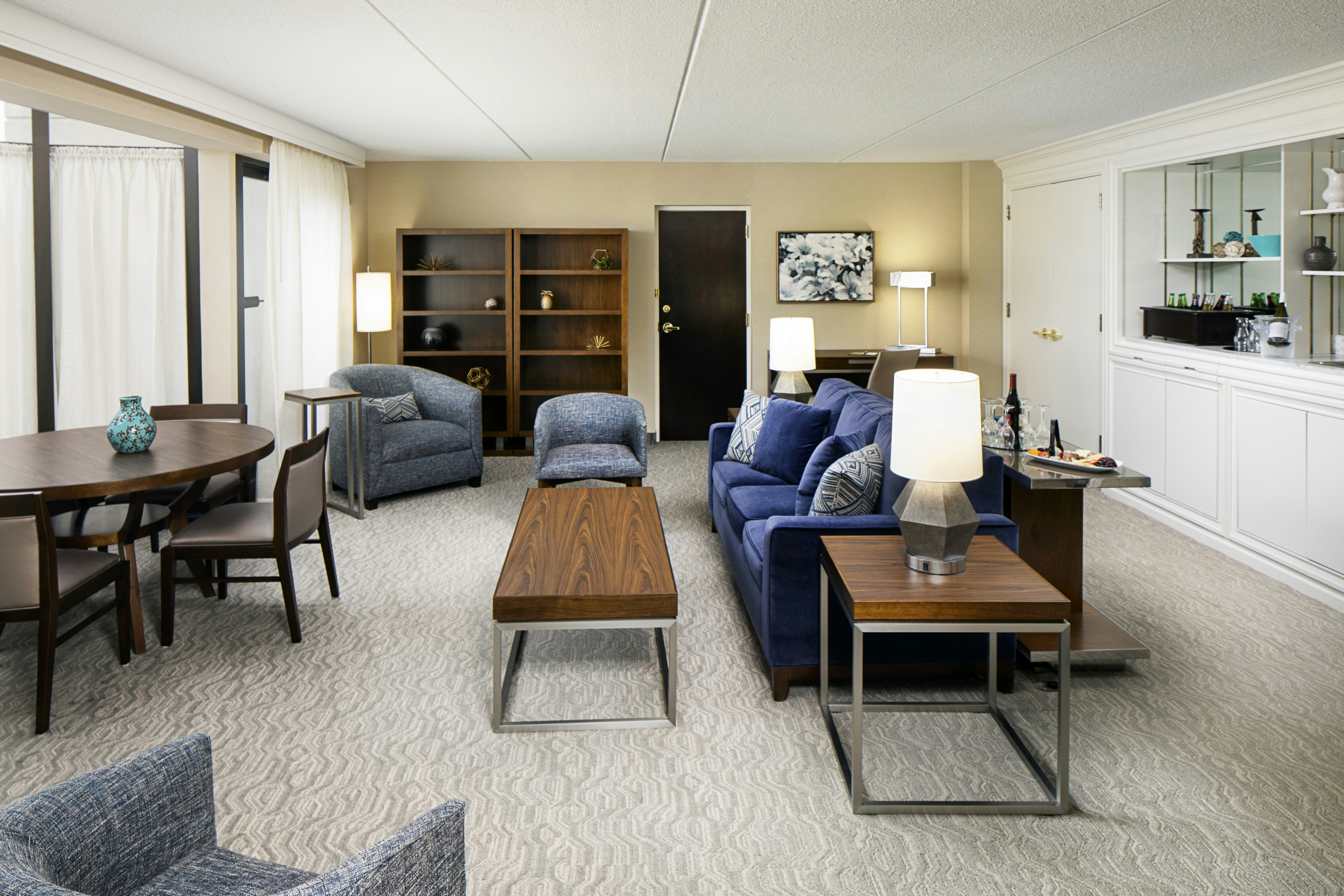 DoubleTree by Hilton Nashua 7/33