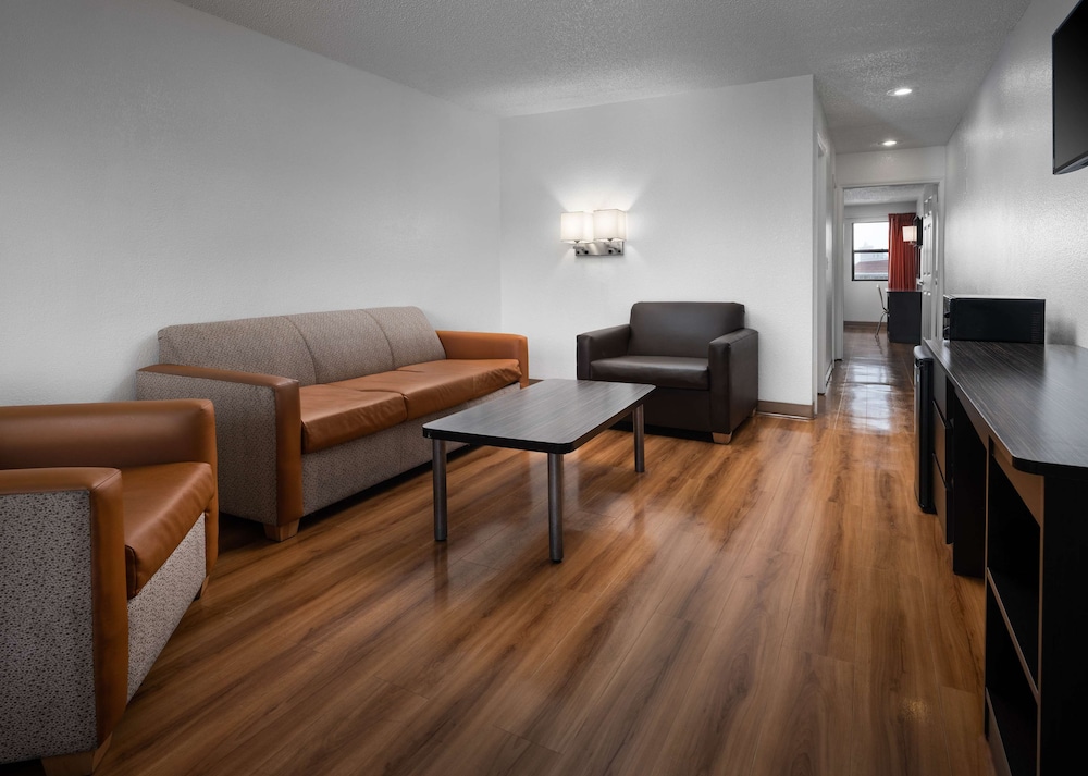 Motel6 Carlsbad, CA - Near Legoland 39/53