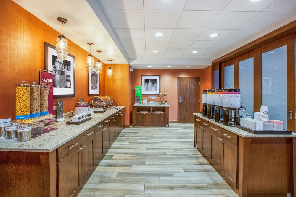 Hampton Inn & Suites Pasco/Tri-Cities 34/46