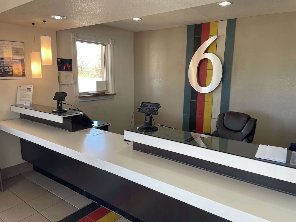 Motel6 Wichita Falls, TX - North 18/63