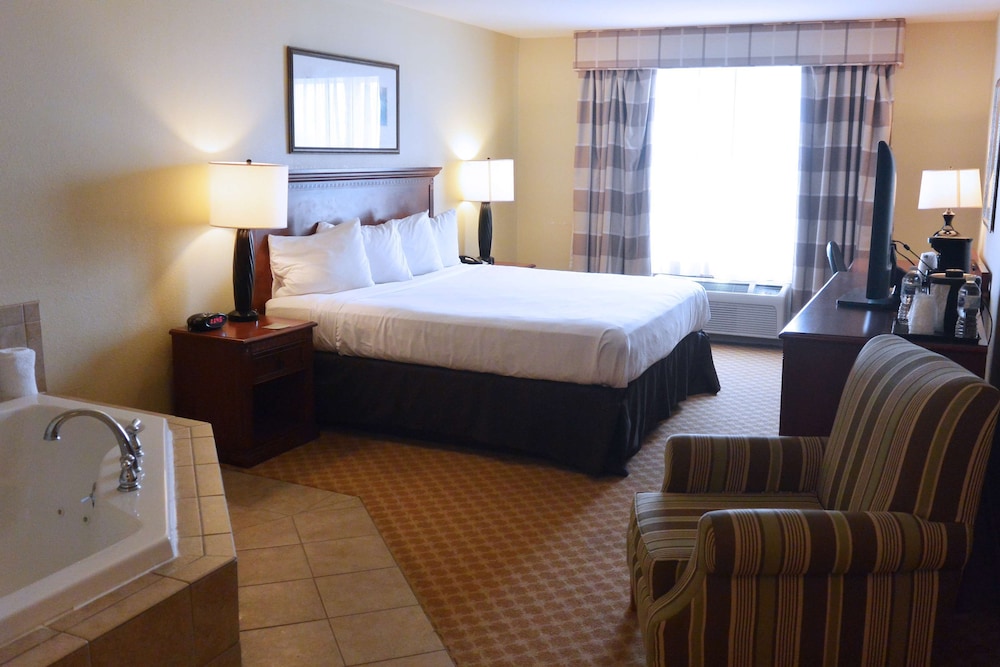 Country Inn & Suites By Radisson, Peoria North, IL 8/28