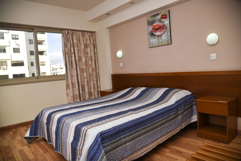 Elysso Hotel 26/60