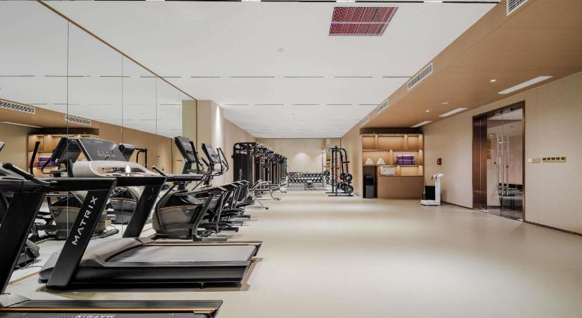 Grand Mercure Wuxi Huishan 50/76