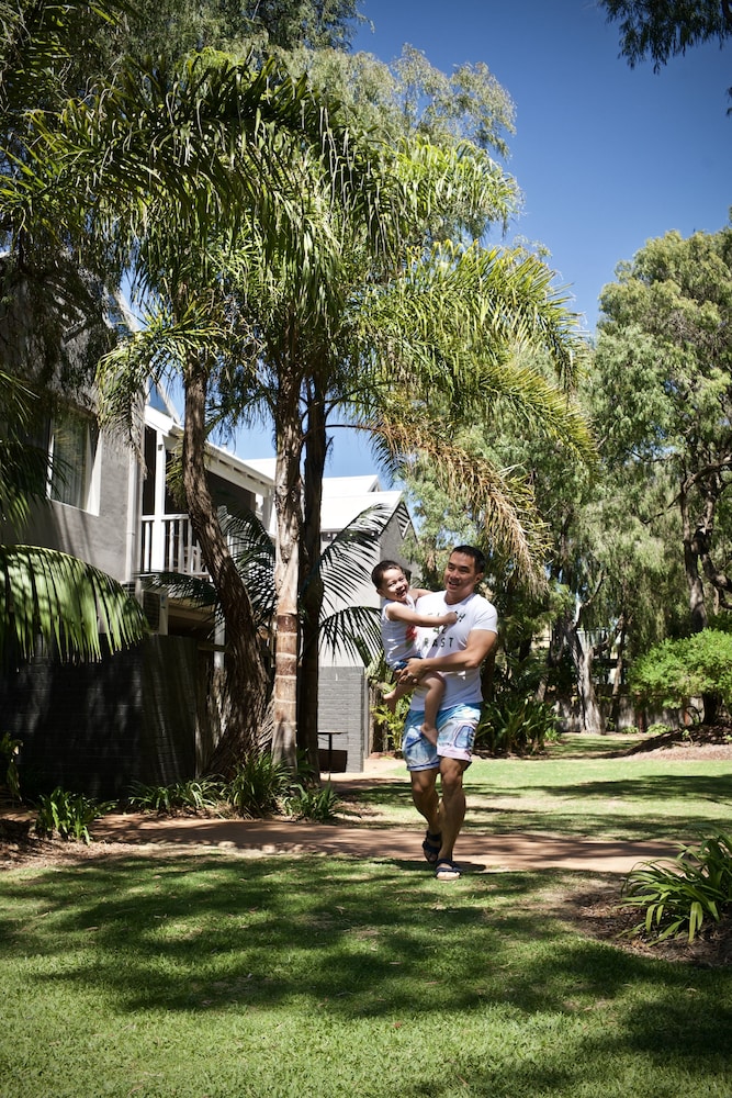 Broadwater Beach Resort Busselton 43/50