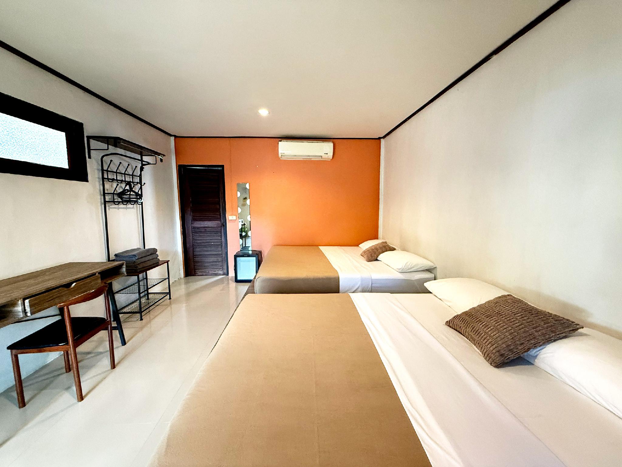 غرفة قياسية رباعية، Sabaii Bay Resort 2/2