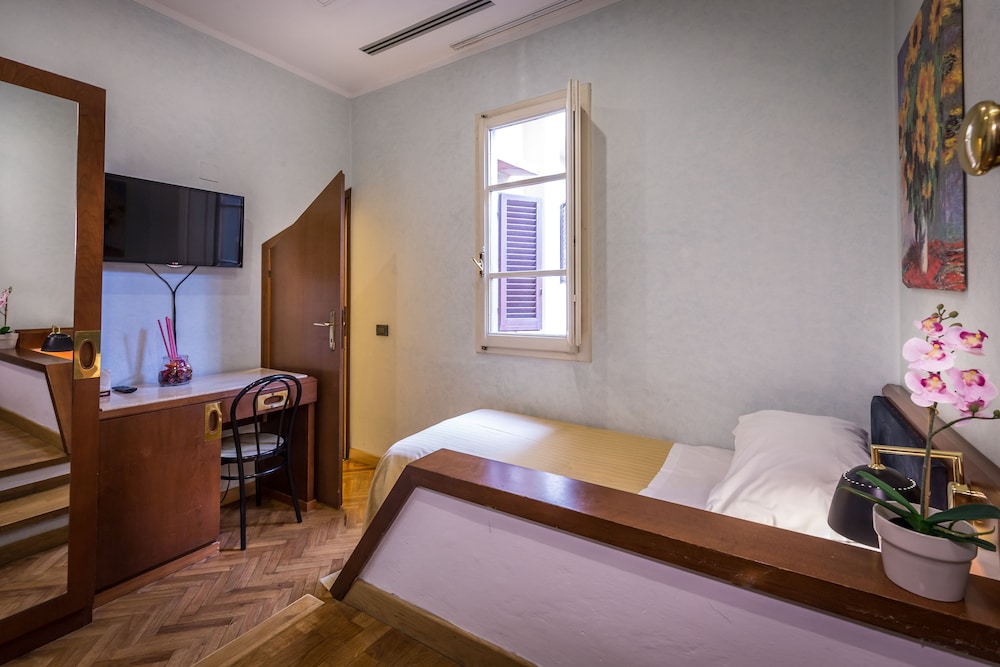 HOTEL DUOMO 36/74