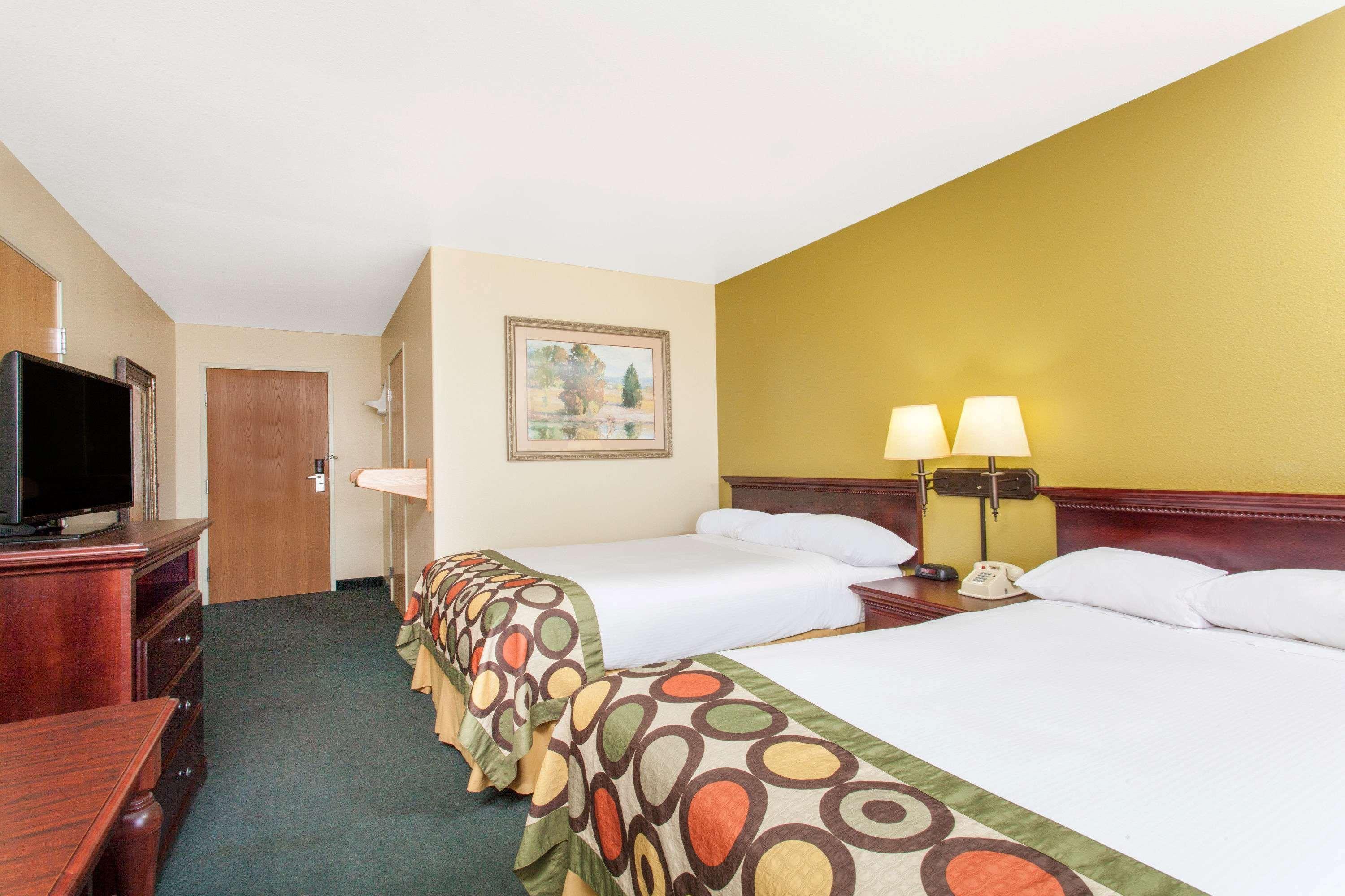 Room, Quadruple, 2 Queen Beds