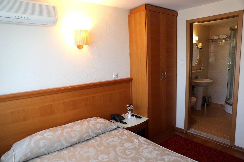Yavuz Otel 35/49