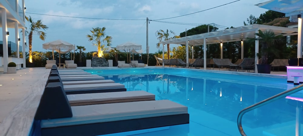 Avaton Luxury Resort and Spa 36/49