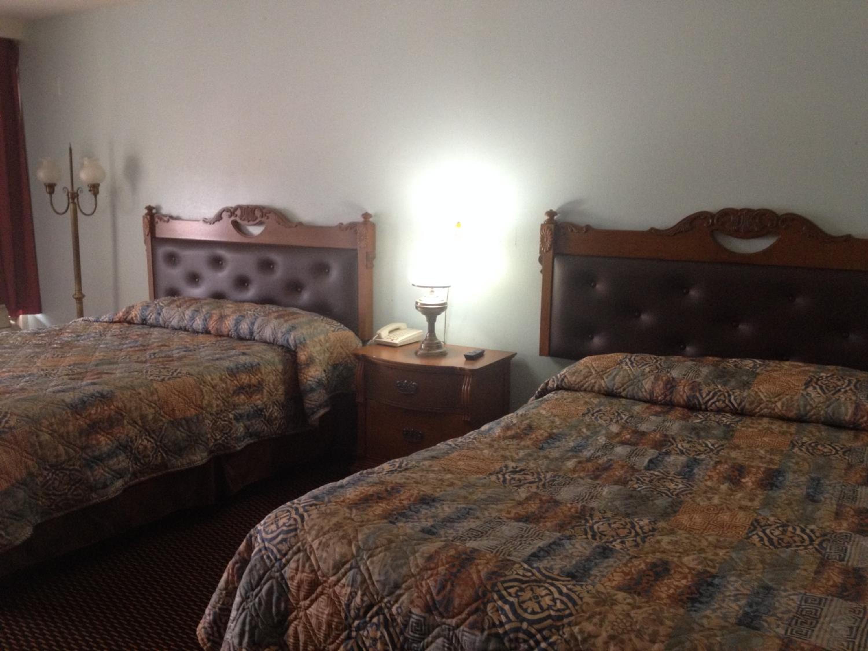 Executive Inn and Suites 21/43