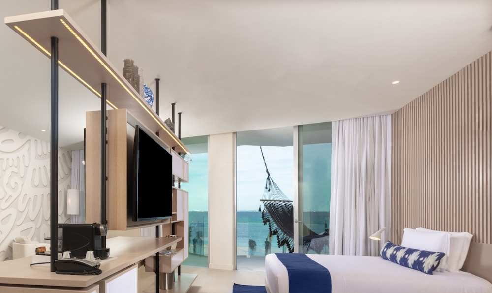 SLS Cancun 28/72