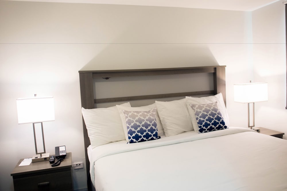 King's Hotel & Residences 18/33