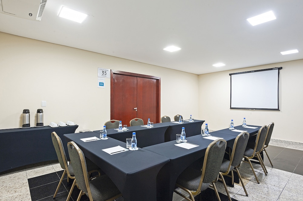 Firenze Business Hotel (ex Slaviero Essential Palhoca Viacatarina) 48/63
