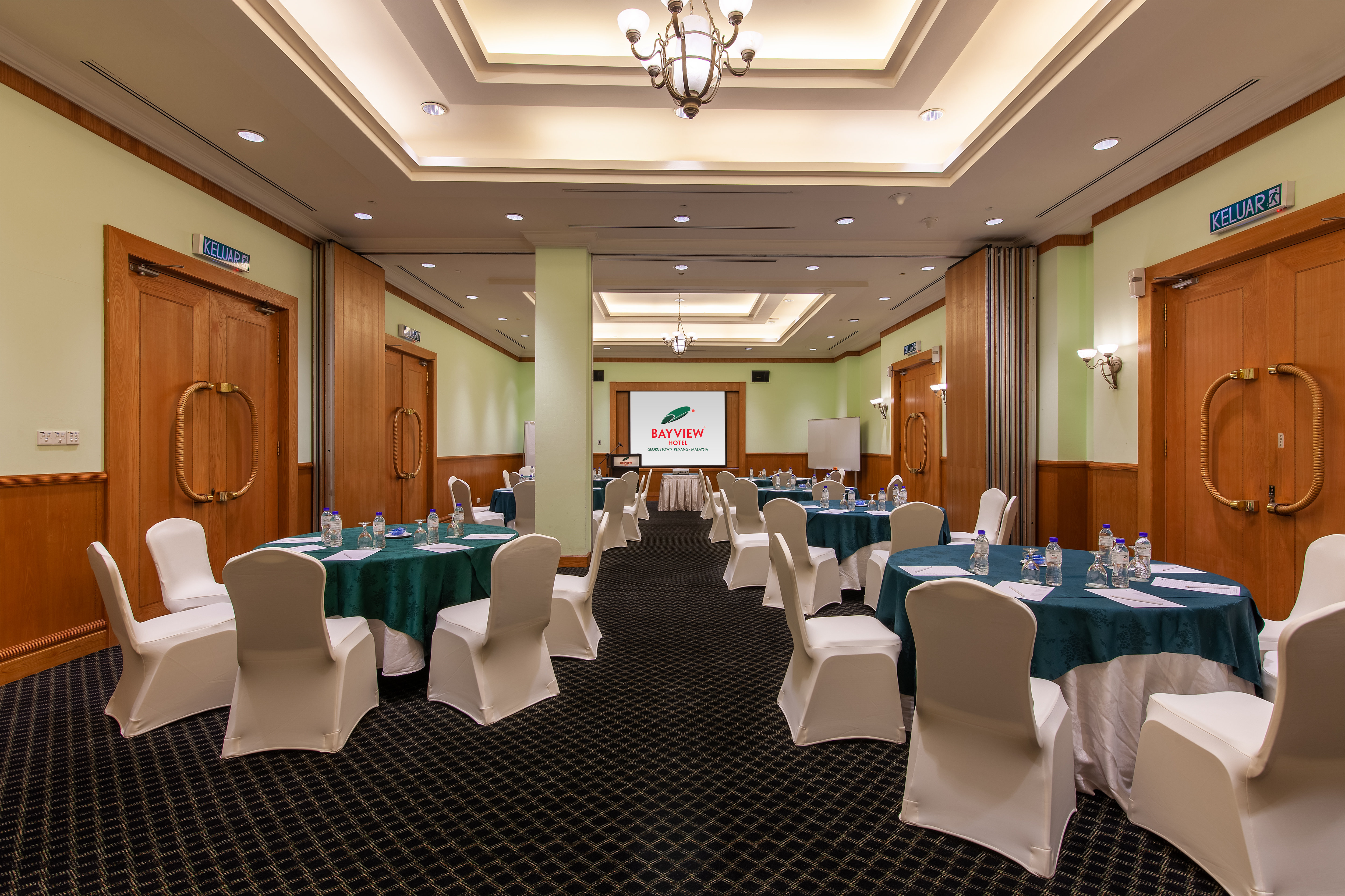 Bayview Hotel Georgetown 48/54