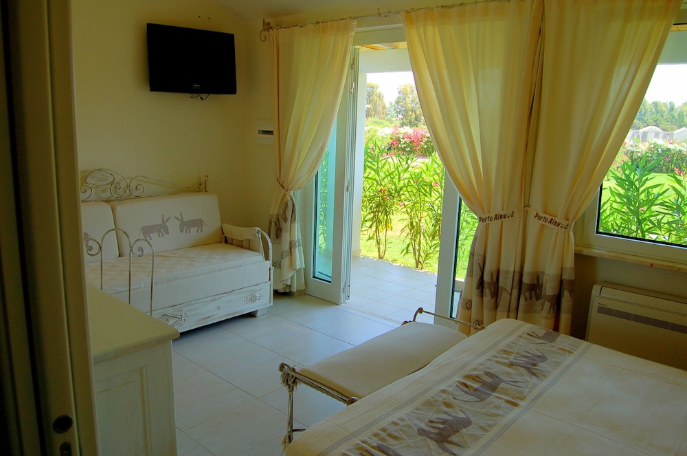 Beach Hotel Budoni 6/28