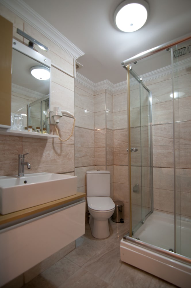 Nar Sultan Hotel 49/50