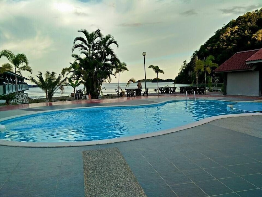 Penarak Bamboo Beach Motel 23/43