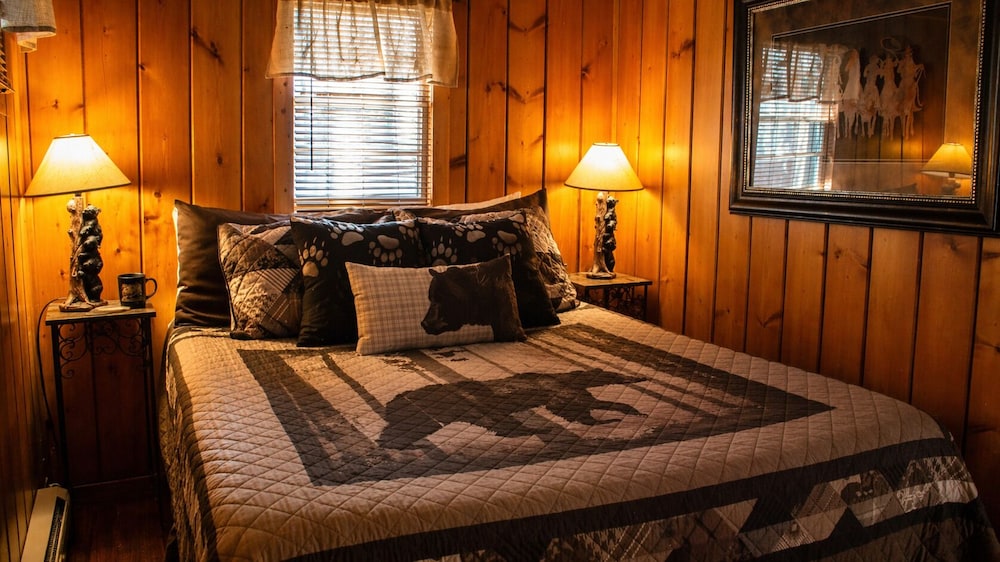 Chinook Winds Motel 37/76