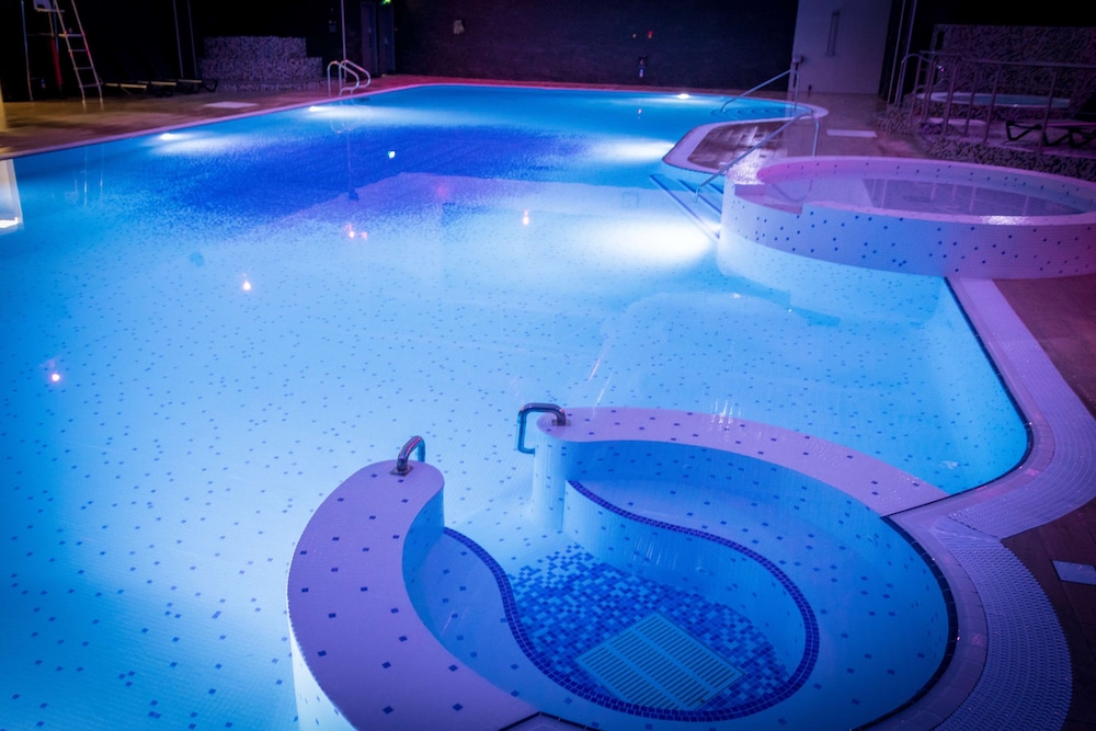 Village Urban Resort Coventry 44/74