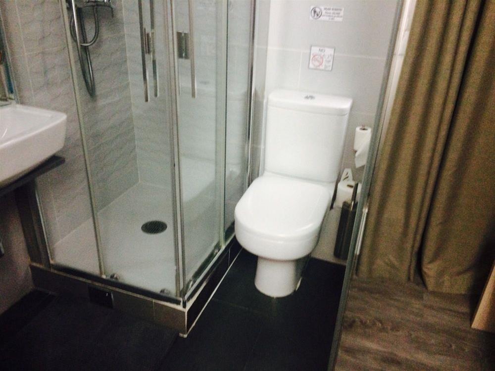 Hotel Ginebra 35/39