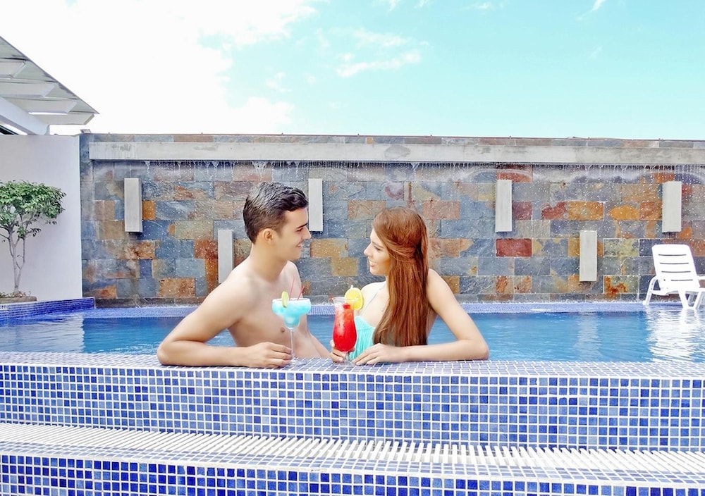 swimming pool spa