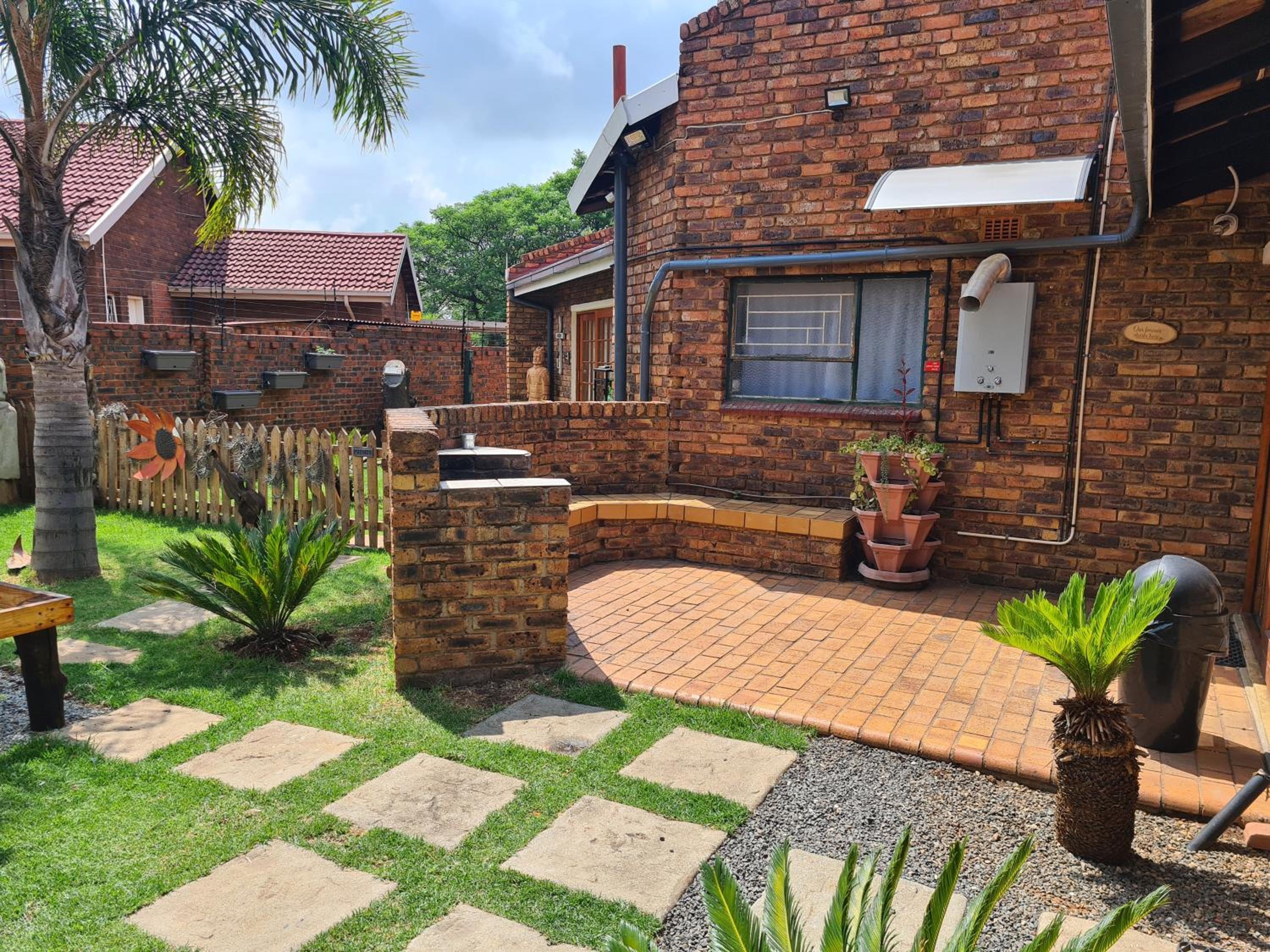 Royal Villa Guesthouse 14/17