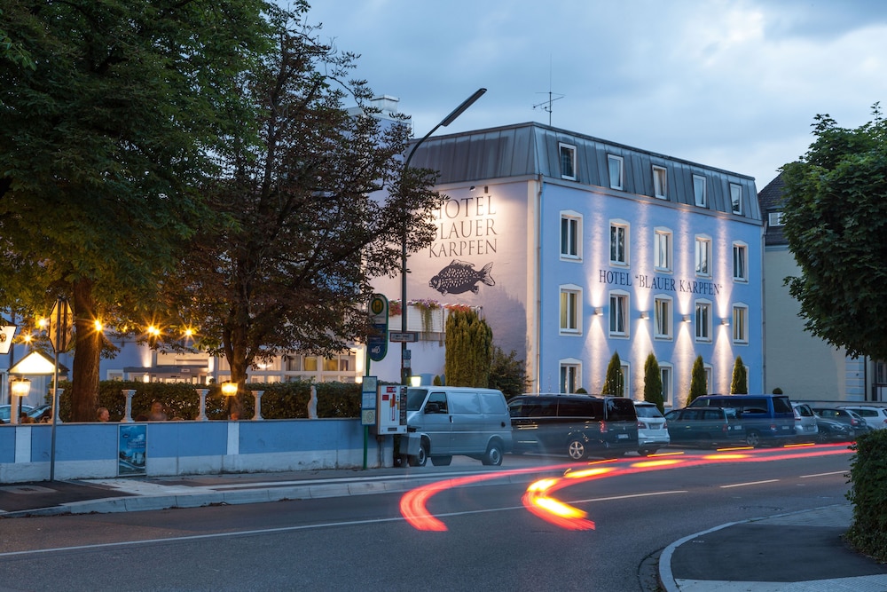 Hotel Blauer Karpfen 39/49