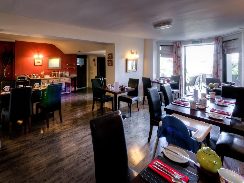 The View Guest House 34/50