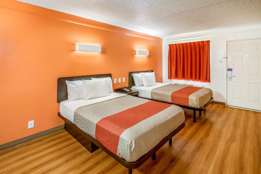 Motel6 Euless, TX - DFW West 19/33