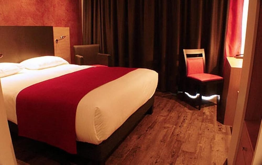 Hotel de La Louee 14/49