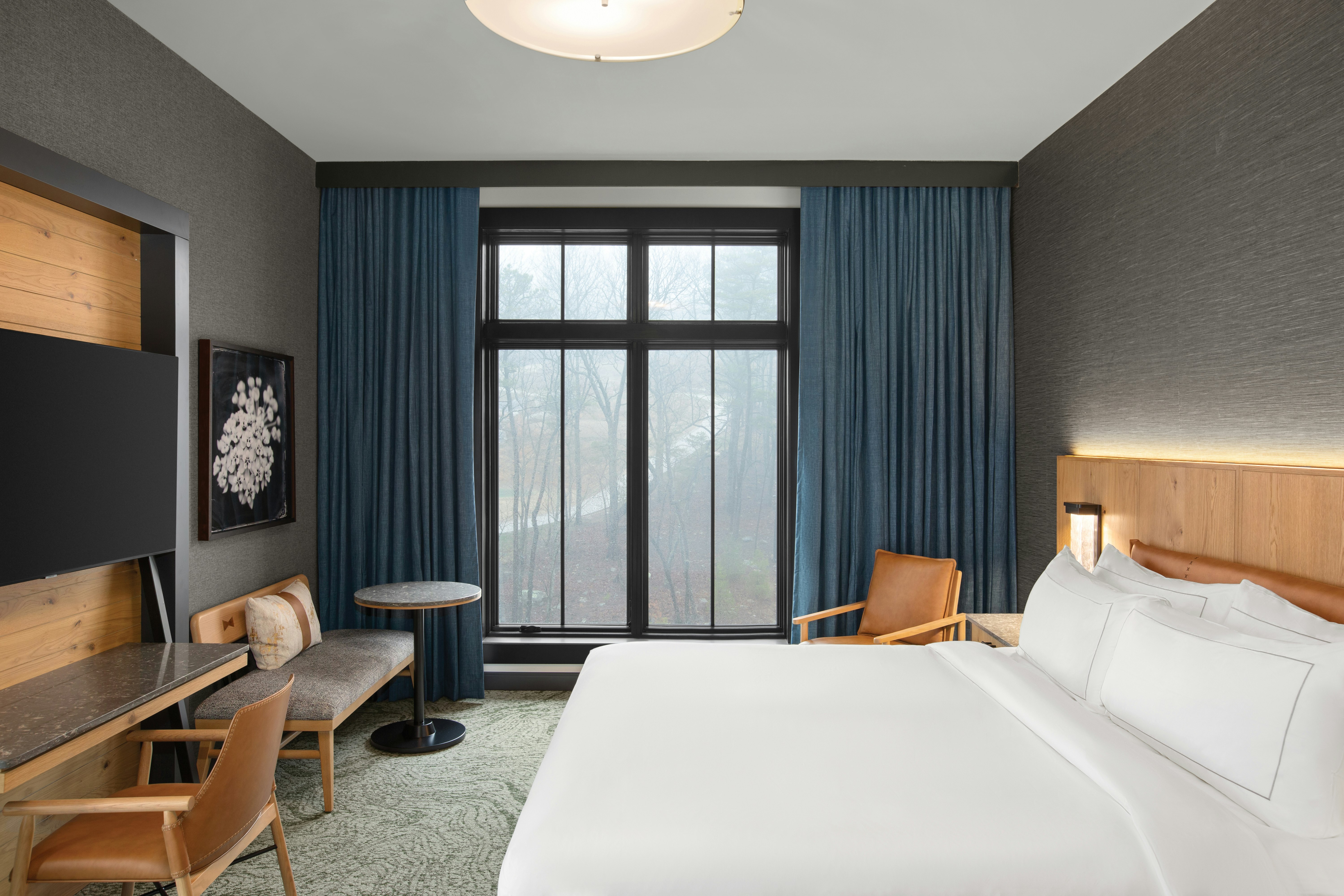 Room, King Bed, Resort View