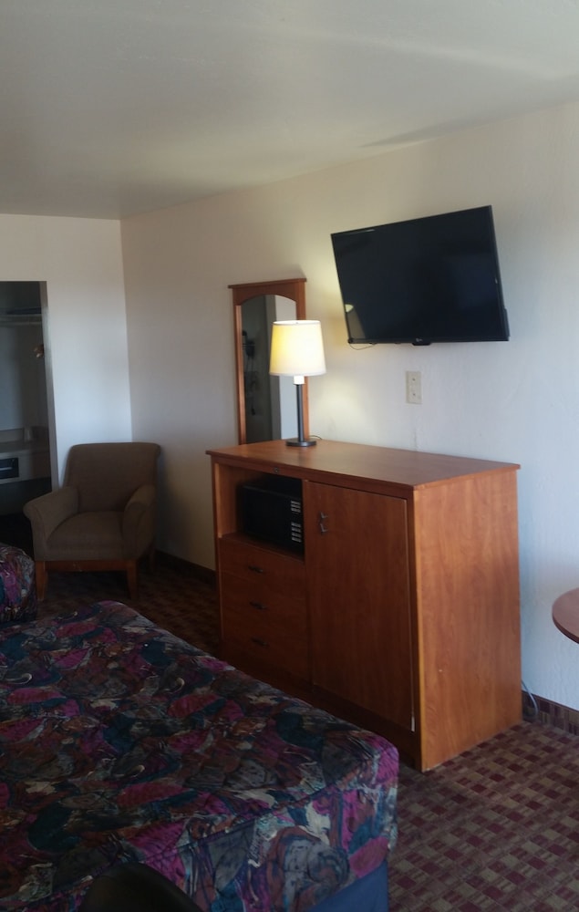 Extend A Suites Phoenix, AZ 47/55