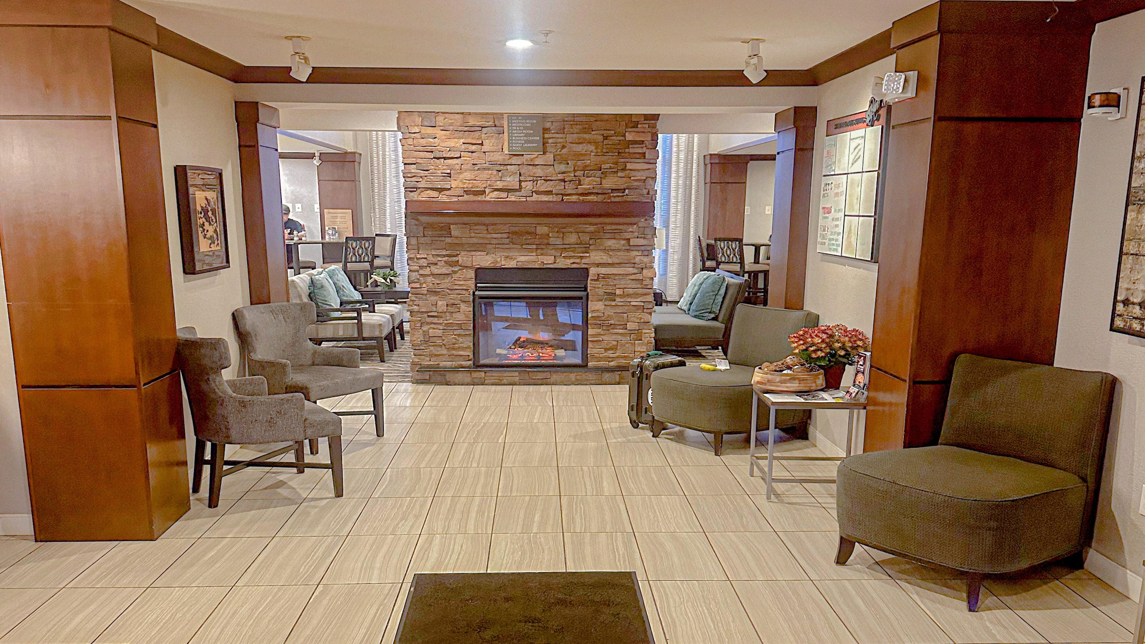 Staybridge Suites Elkhart North 28/55