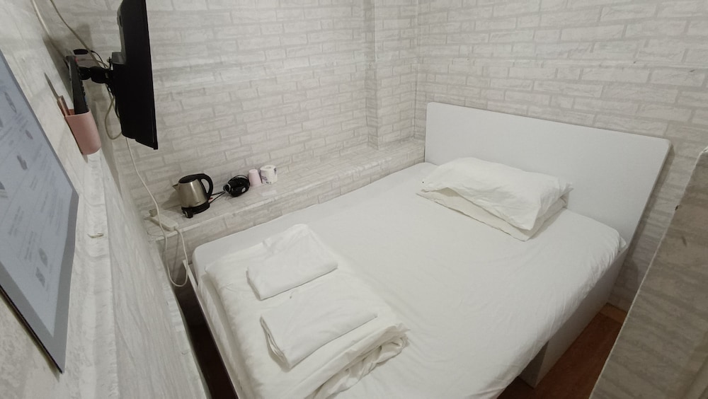 Tempo Inn-Cozy@National Court 28/63