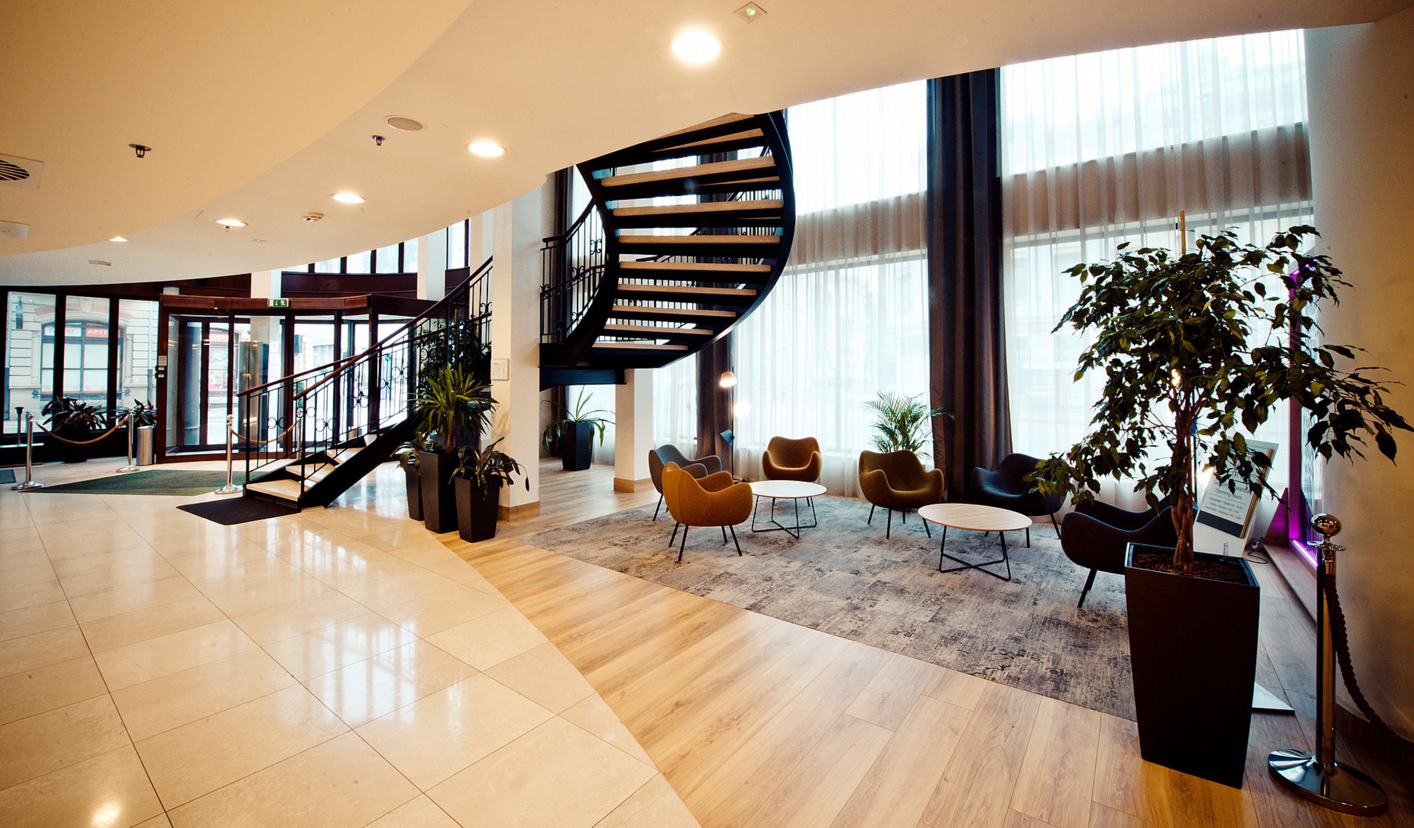 HOLIDAY INN LODZ 25/50