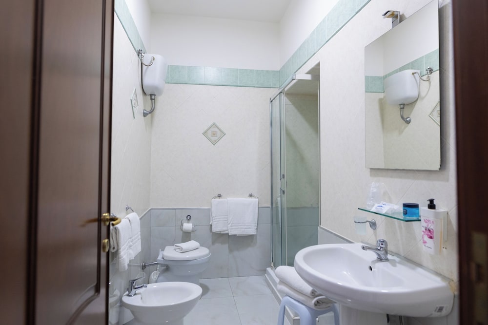 Garibaldi Suite 65/71