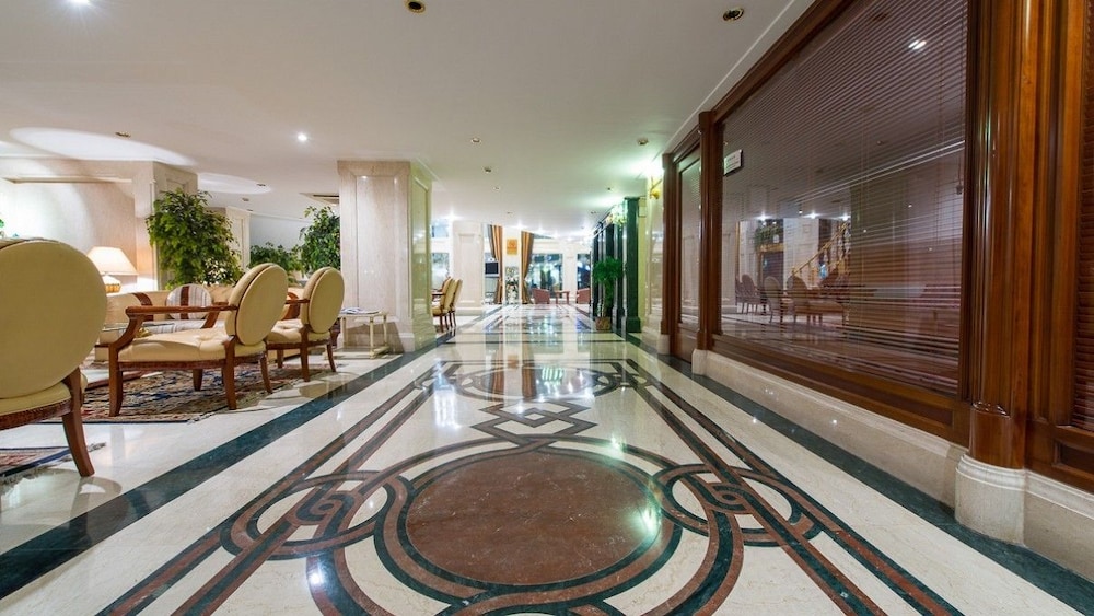 Akar International Hotel 28/50