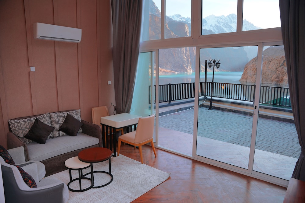 Lodges By Baron Hunza Attabad Lake 35/49