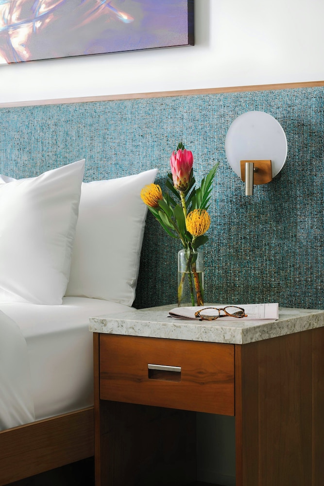 CIRC HOTEL 59/59