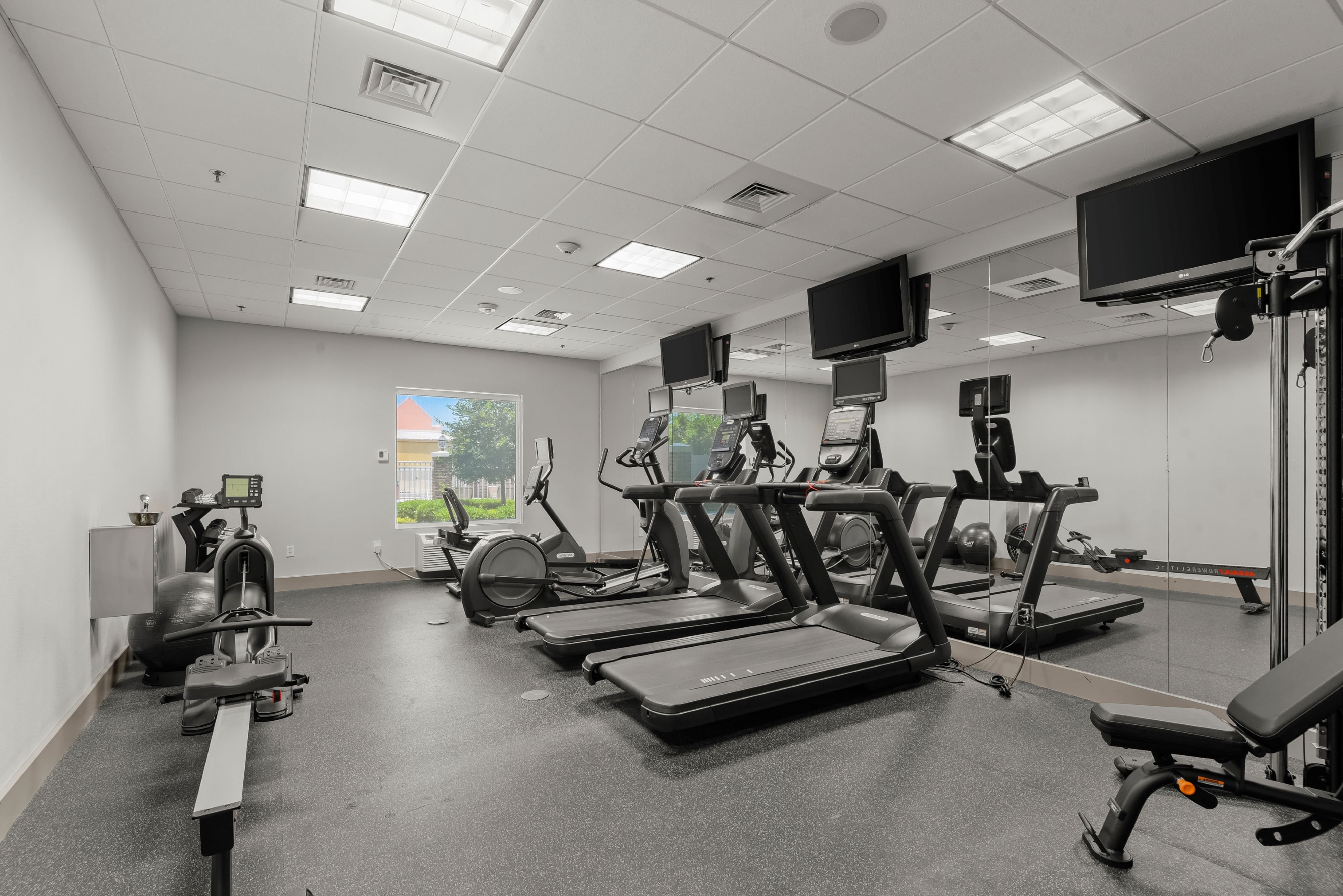 Holiday Inn Express Hotel And Suites Gonzales 38/71