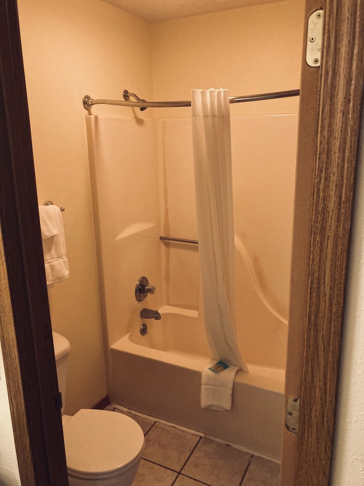 Honeysuckle Inn - Mountain View 48/50