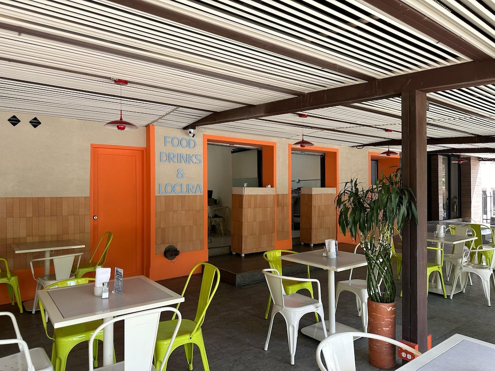 Hotel Santa Ana Medellin 37/53